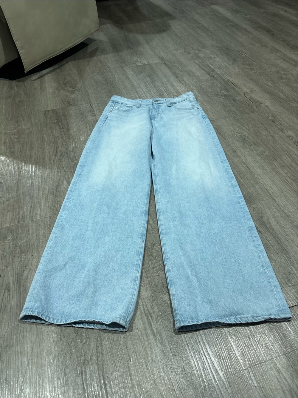 AG Anthropologie Adria Low Rise Wide Leg Jeans Light Wash Size 6 28 - Picture 6 of 9